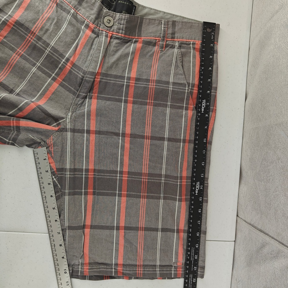 Oakley Shorts Mens 38 Gray Plaid Regular Fit Cotton Casual Summer Golf - Picture 9 of 11